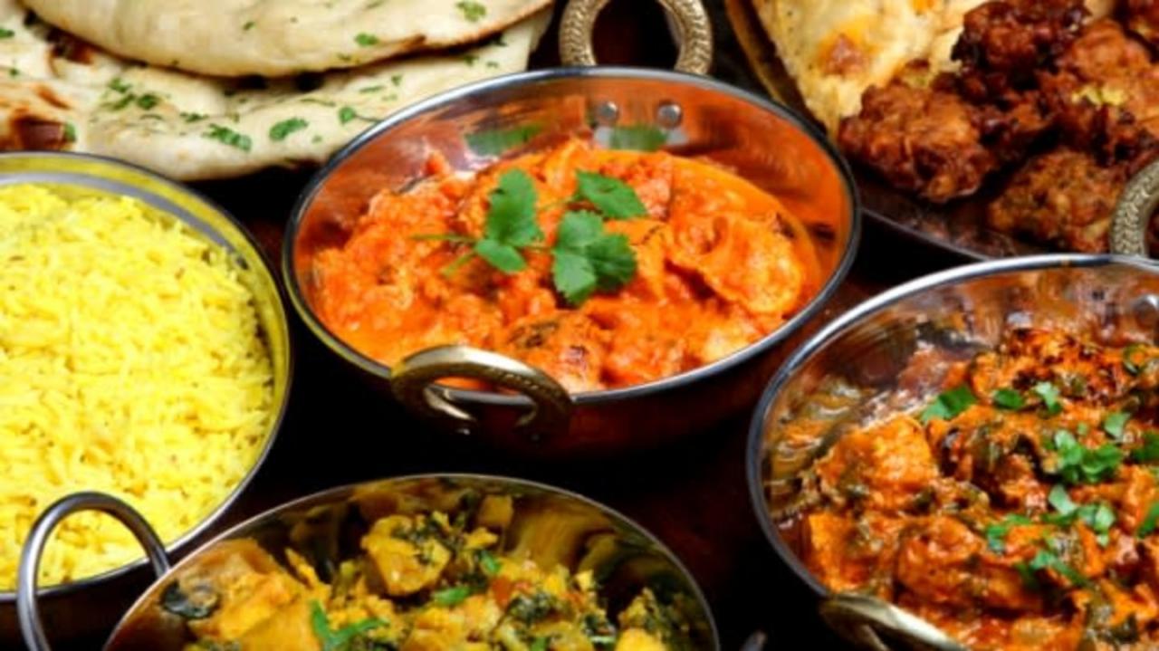 Indická kuchyně s Parveenou (Jehněčí bhuna s raitou a rýží) / 28.06.2024, 20:00