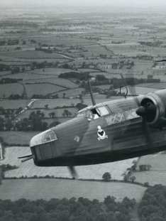 Bombardér T2990 se odmlčel