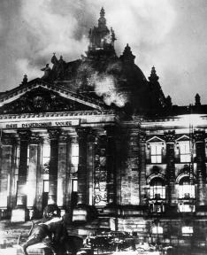 Hitler a požiar Reichstagu