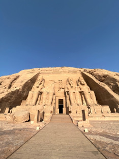 Abú Simbel: Obři na Nilu